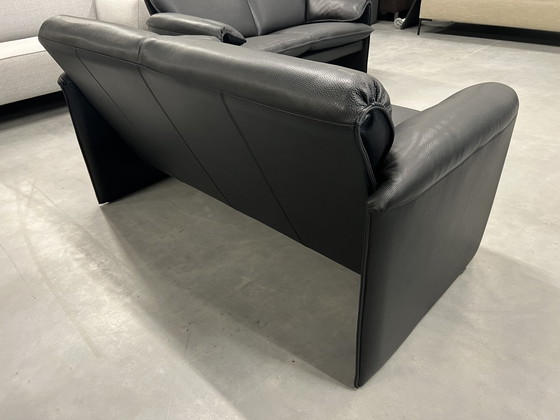 Image 1 of 2 Leolux Bora Bora 2 seater sofa black leather