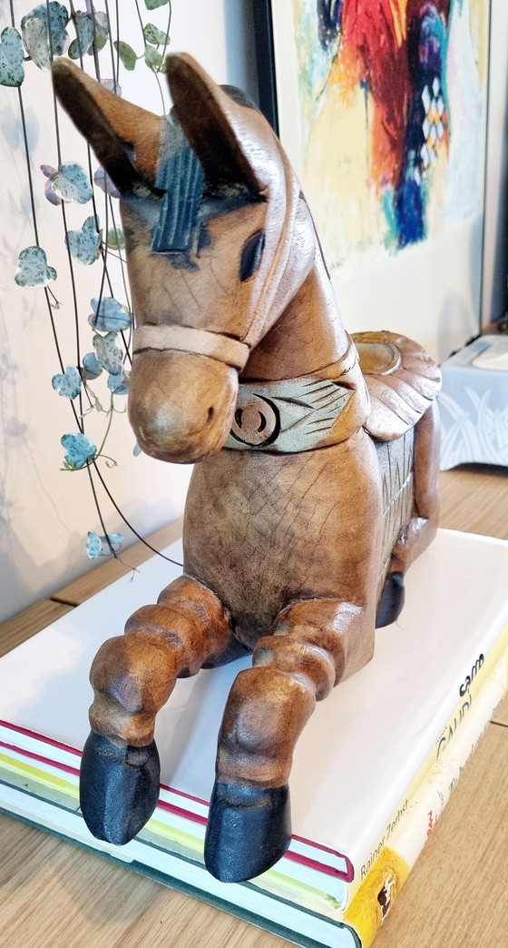 Image 1 of Caballo de madera antiguo