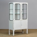 Cabinet médical vintage en verre et en fer