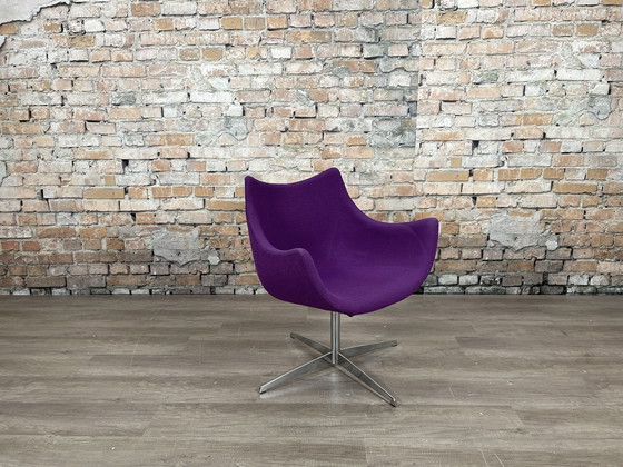 Image 1 of The Padova Basket purple armchair