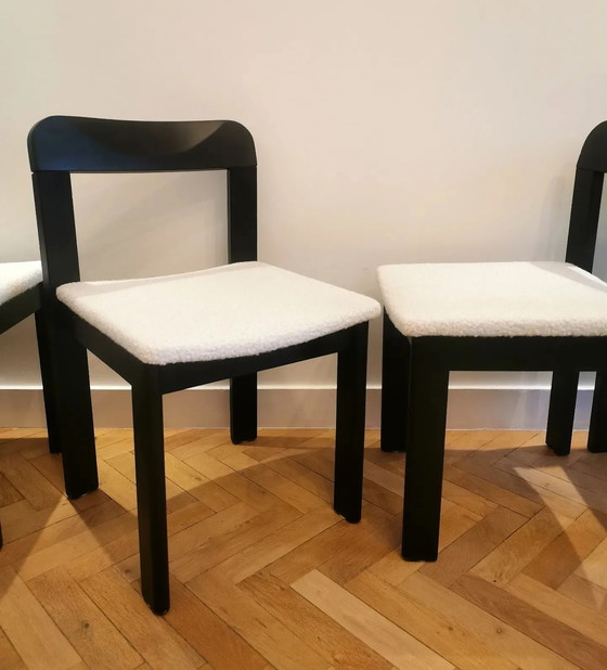 Image 1 of X6 dining chairs in wood