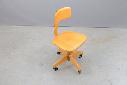 German wooden chair from Federdreh, 1960s