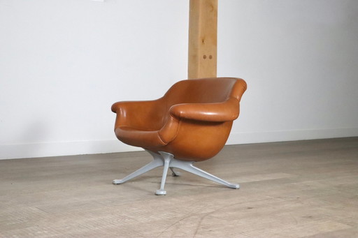 Cassina Model 1110 Lounge Chair by Angelo Mangiarotti