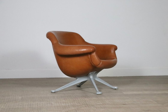 Image 1 of Cassina Model 1110 Lounge Chair by Angelo Mangiarotti