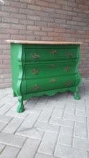 Green vintage belly box