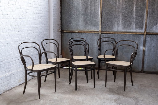 Set of 6 Thonet 214 and 214F Chairs