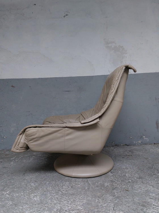 Image 1 of Vintage mouse gray leather chair