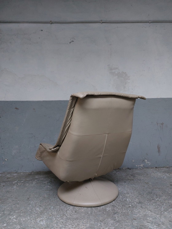 Image 1 of Vintage mouse gray leather chair