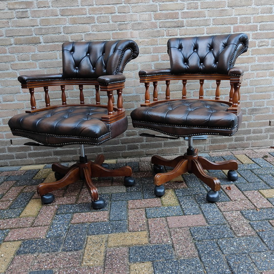 Image 1 of 2 Captains chesterfield swivel brown flawless