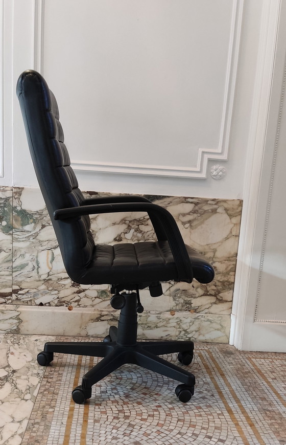 Image 1 of Office chair