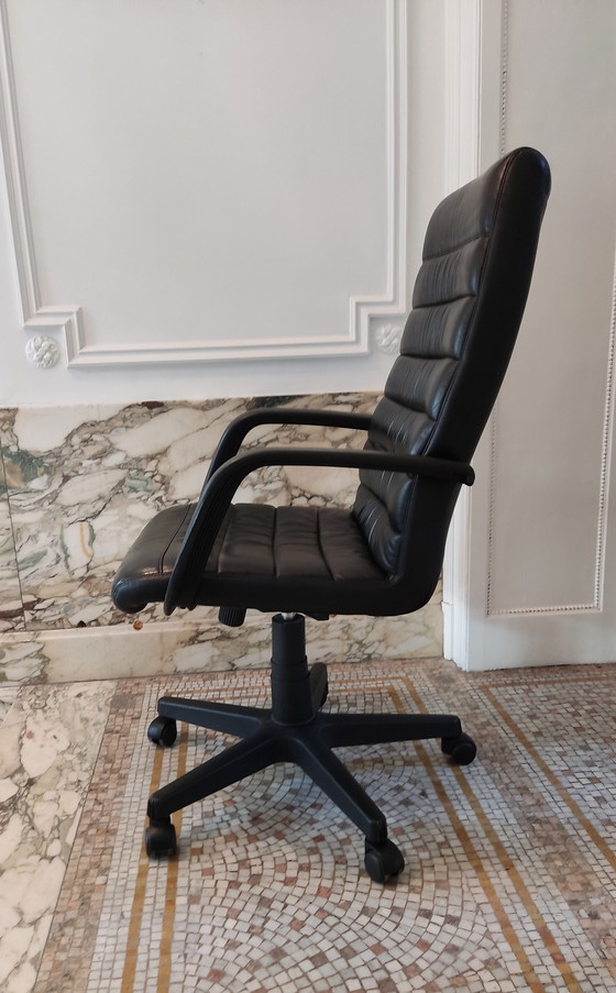 Image 1 of Office chair