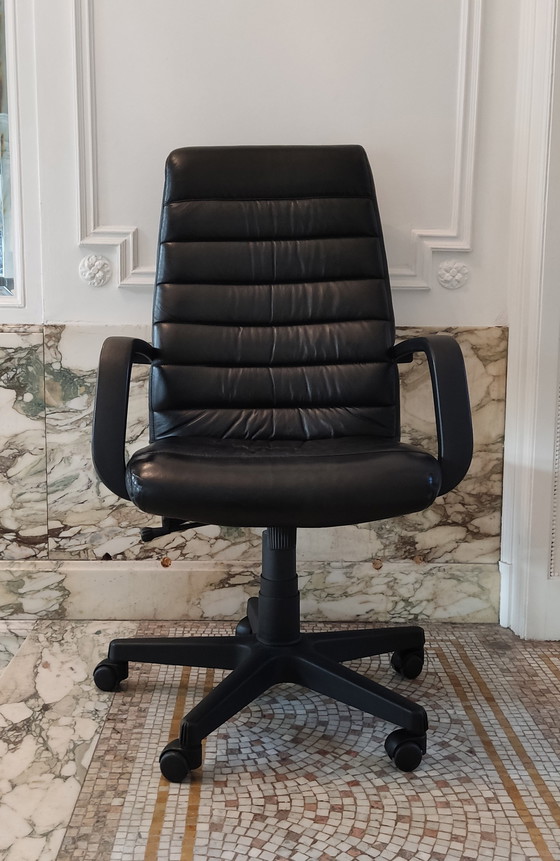 Image 1 of Office chair