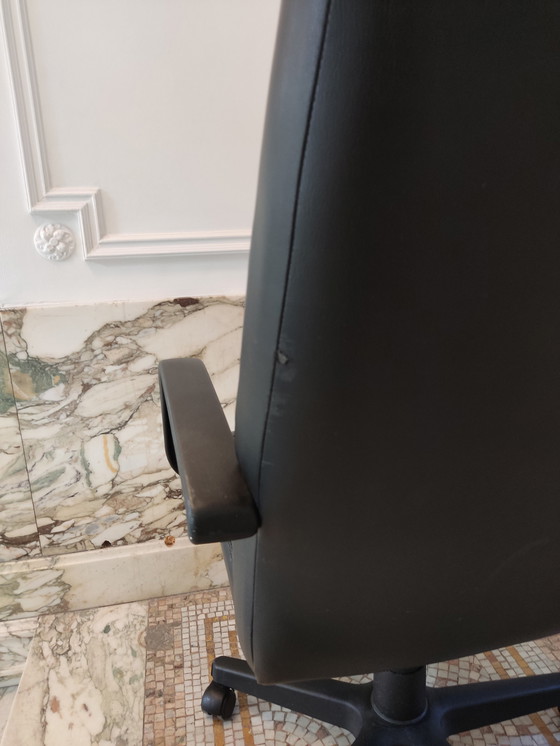 Image 1 of Office chair