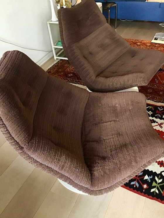 Image 1 of 2x Artifort F511 Geoffrey Harcourt armchairs