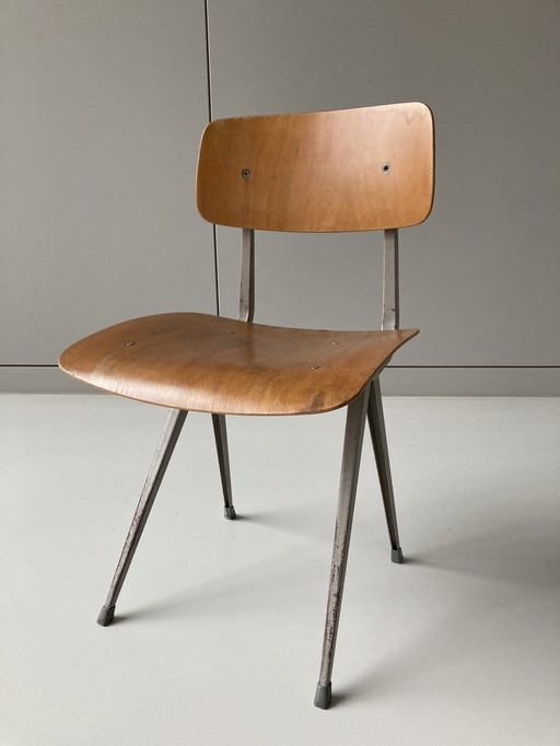 Ahrend de Cirkel Result chair by Friso Kramer