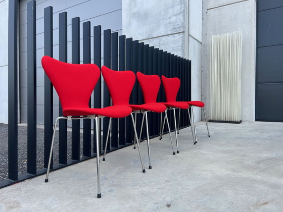 Image 1 of 4x chaises papillon Fritz Hansen Arne Jacobsen