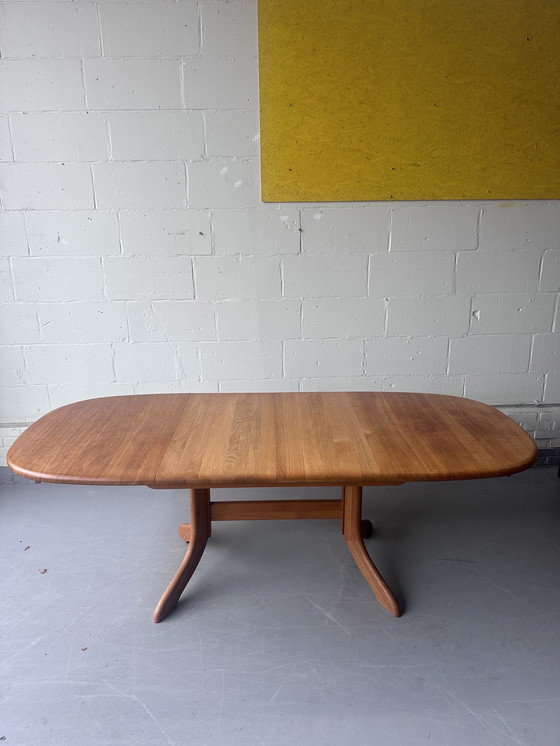 Image 1 of Vintage dining table solid extendable 
