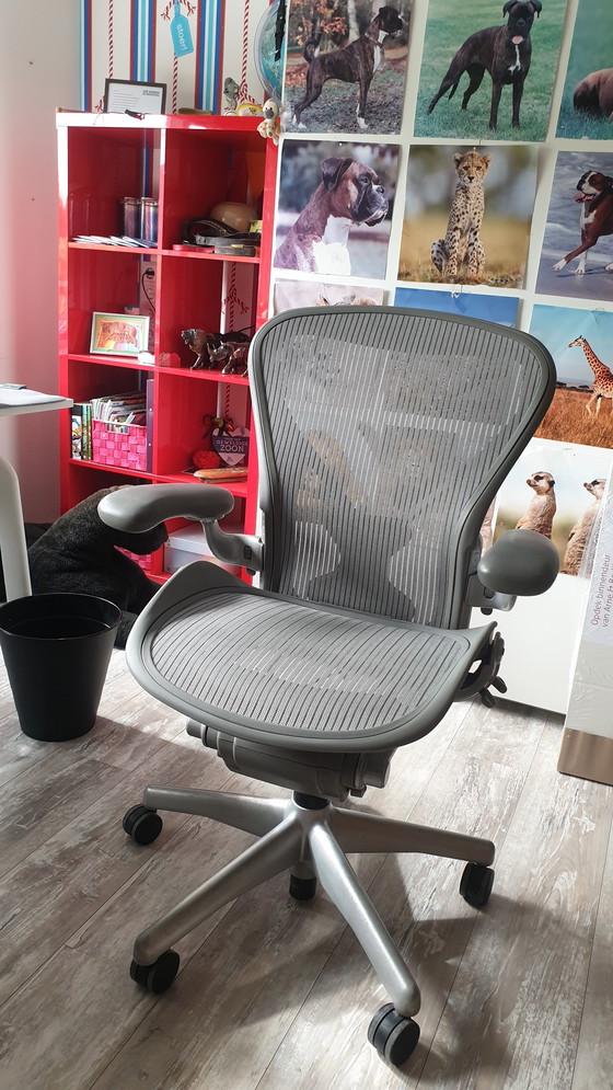 Image 1 of Herman Miller Aeron B full options carbon