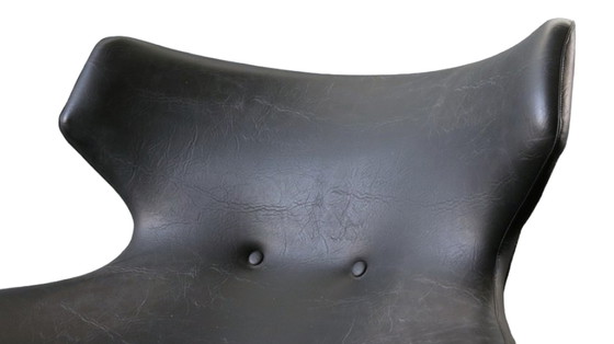 Image 1 of Meurop by Pierre Guariche Egg Chair Jupiter