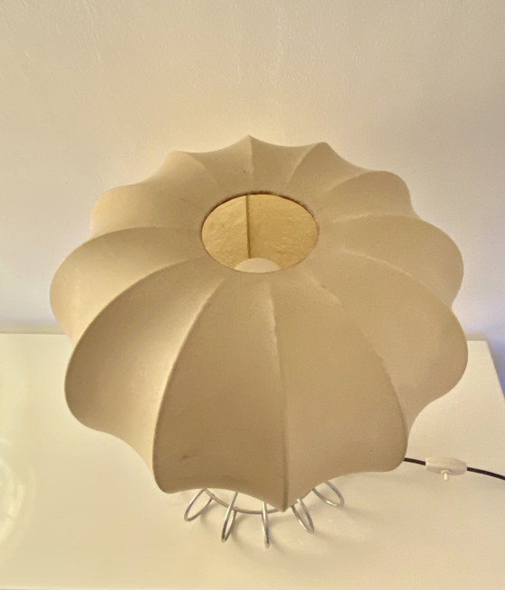 Image 1 of Cocoon table lamp