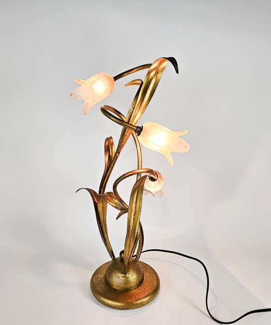 Image 1 of LS Italy - Vintage - gilded brass - Hollywood Regency style - tulips - table lamp - 1980's