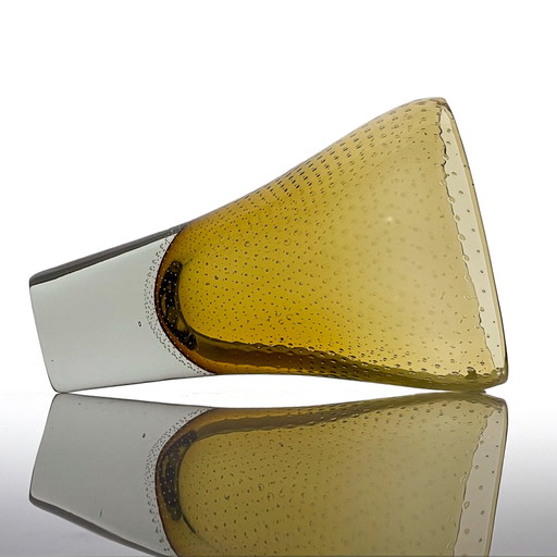 Gunnel Nyman - Amber and clear glass "Musselglas" art-object, model GN 12 - Nuutajärvi-Notsjö, Finland 1951 (photo 2 of 8)