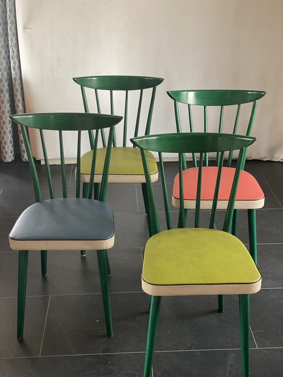 Image 1 of Ensemble de 4 chaises de salle à manger vintage à dossier en fuseau