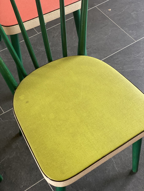 Image 1 of Ensemble de 4 chaises de salle à manger vintage à dossier en fuseau