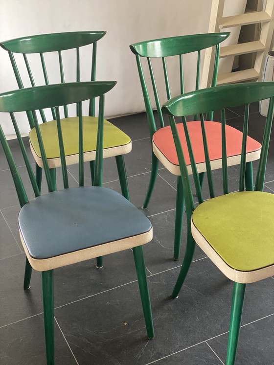Image 1 of Ensemble de 4 chaises de salle à manger vintage à dossier en fuseau