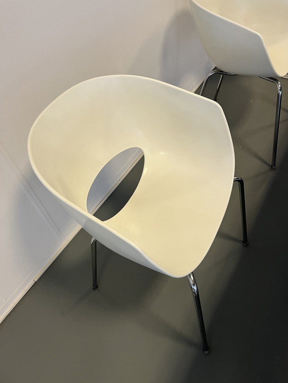 Image 1 of 8 Sintesi Orbit Large chairs