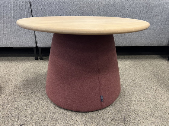 Image 1 of 2x Artifort Terp table & Pouf