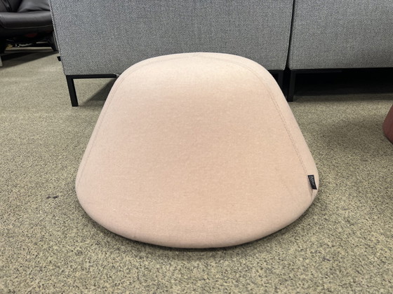 Image 1 of 2x Artifort Terp table & Pouf