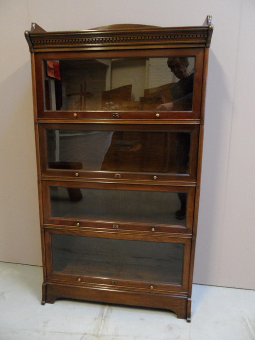 Antique stackable bookcase Globe Wernicke