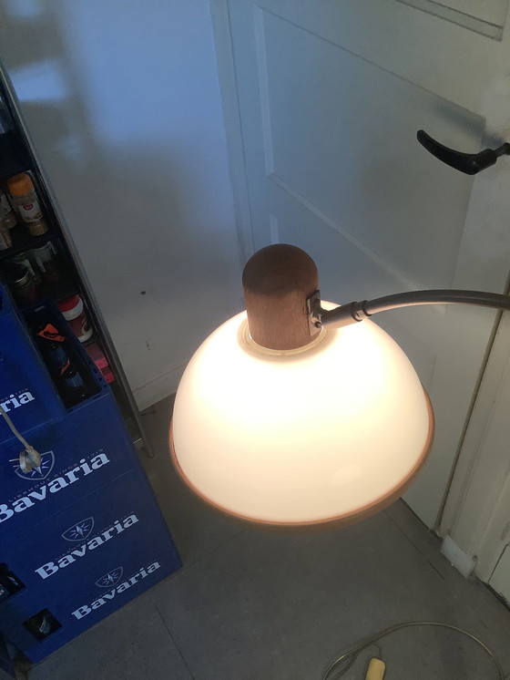 Image 1 of Lampadaire vintage ajustable en pin danois avec abat-jour en plastique