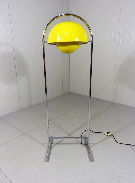 Image 1 of Flowerpot floor lamp