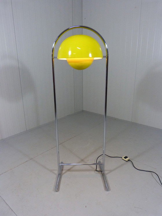 Image 1 of Flowerpot floor lamp