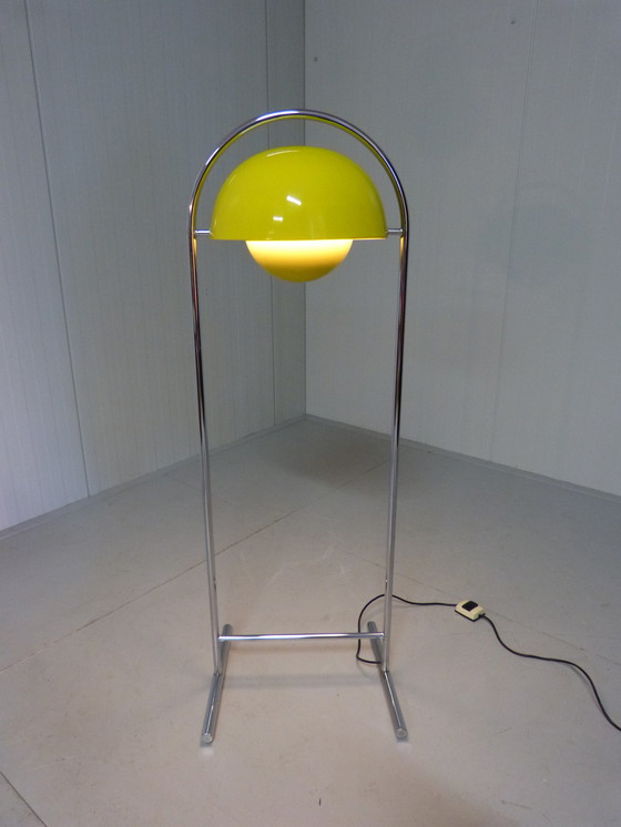 Image 1 of Flowerpot floor lamp