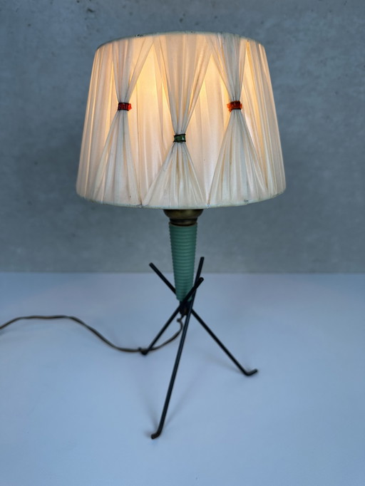 Vintage tripod lamp