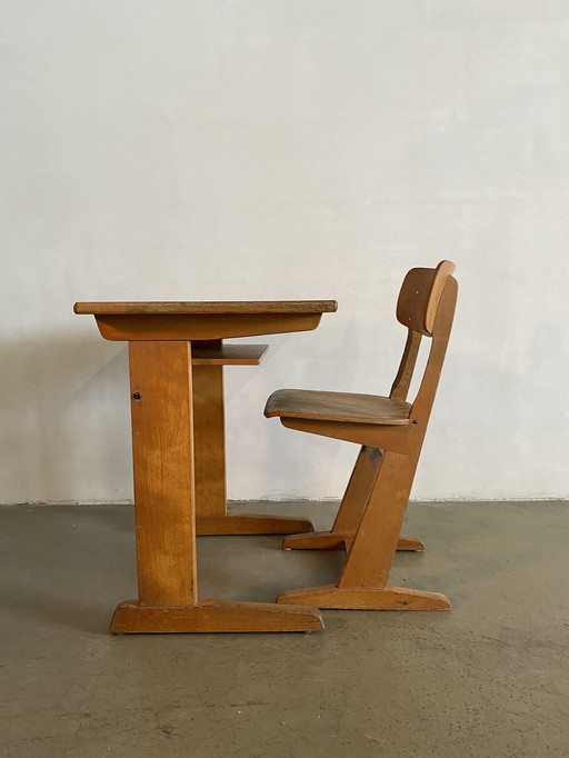 Bureau d'enfant en bois Casala avec chaise assortie, Allemagne