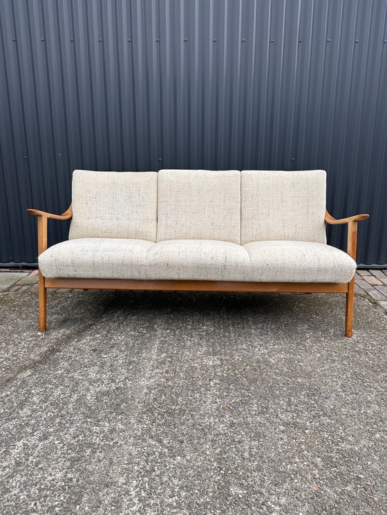 Image 1 of Divano vintage a 3 posti