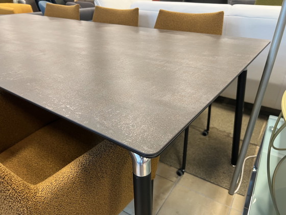 Image 1 of Brees New world Shape dining table