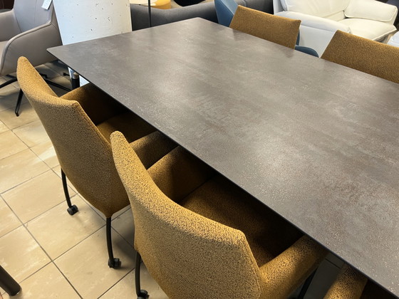 Image 1 of Brees New world Shape dining table