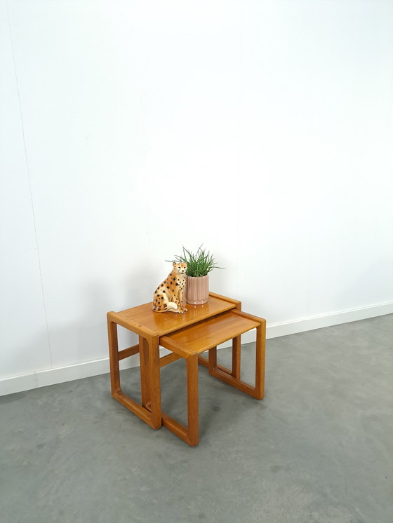 Image 1 of Ensemble de tables d'appoint en teck table vintage