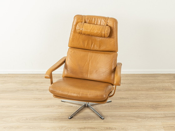 Image 1 of Chaise pivotante vintage