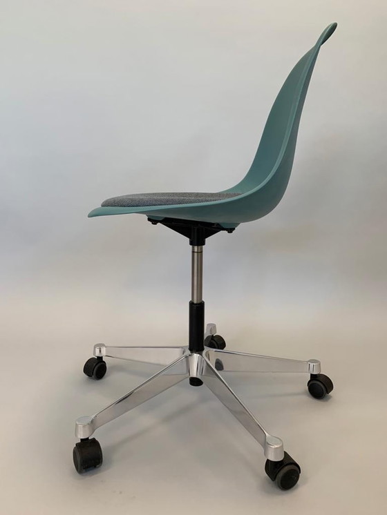 Image 1 of Vitra PSCC Pivot Side Chair