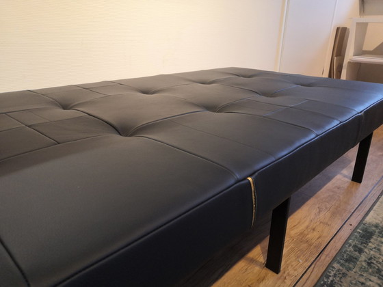 Image 1 of Banc vintage pour galerie