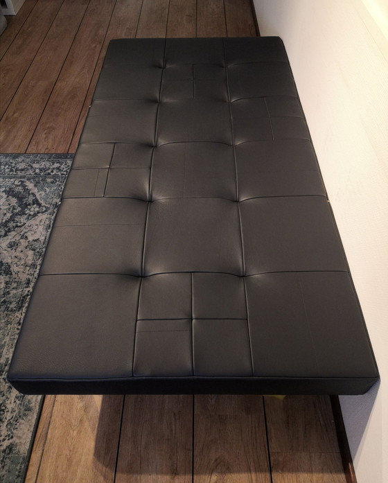 Image 1 of Banc vintage pour galerie