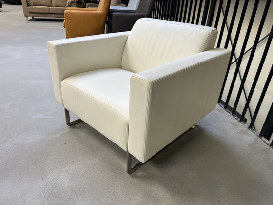 Image 1 of Artifort Mare armchair white leather