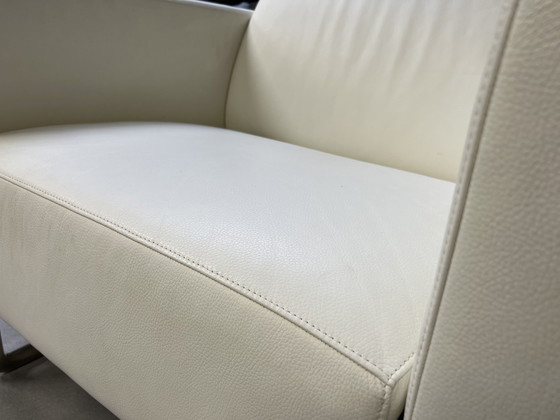 Image 1 of Fauteuil Artifort Mare cuir blanc