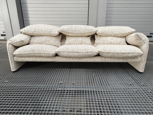 Cassina Maralunga 40 couch